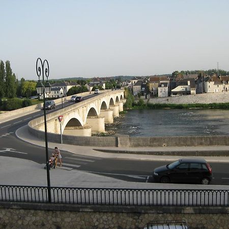 Appartement De Charme Climatise Pour 6 A 8 Pers Amboise Szoba fotó