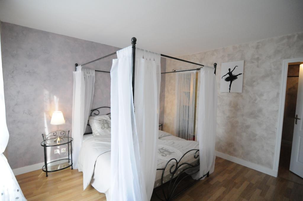 Appartement De Charme Climatise Pour 6 A 8 Pers Amboise Szoba fotó